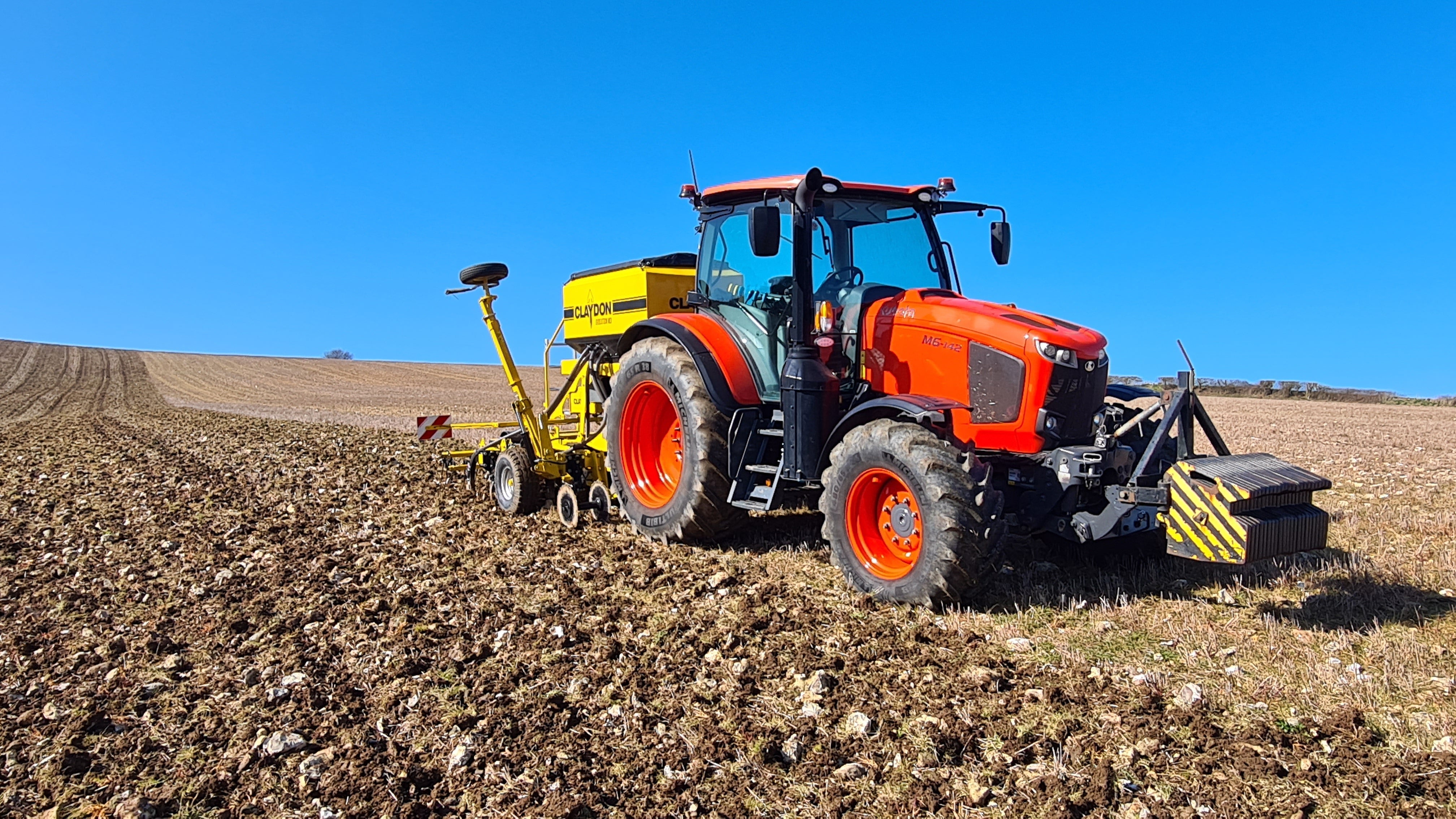 CLAYDON M3 Evolution Drilling Demonstration with Kubota M6-142 Premium