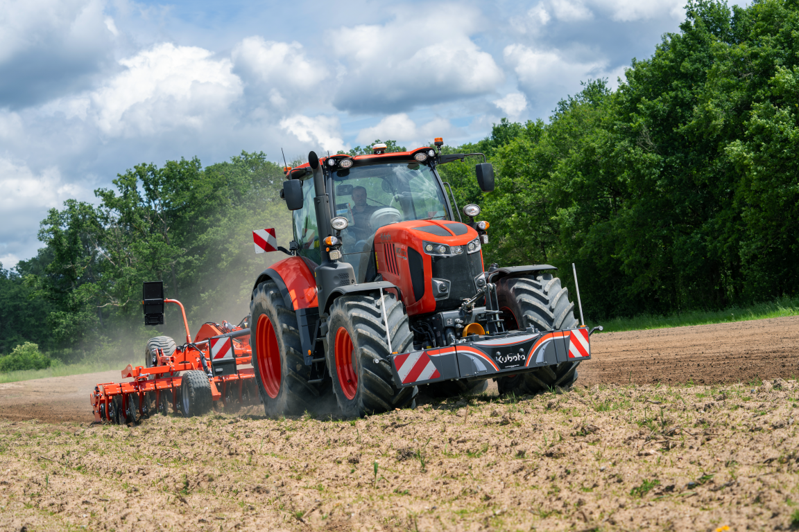 NEW TRACTORS & MACHINERY