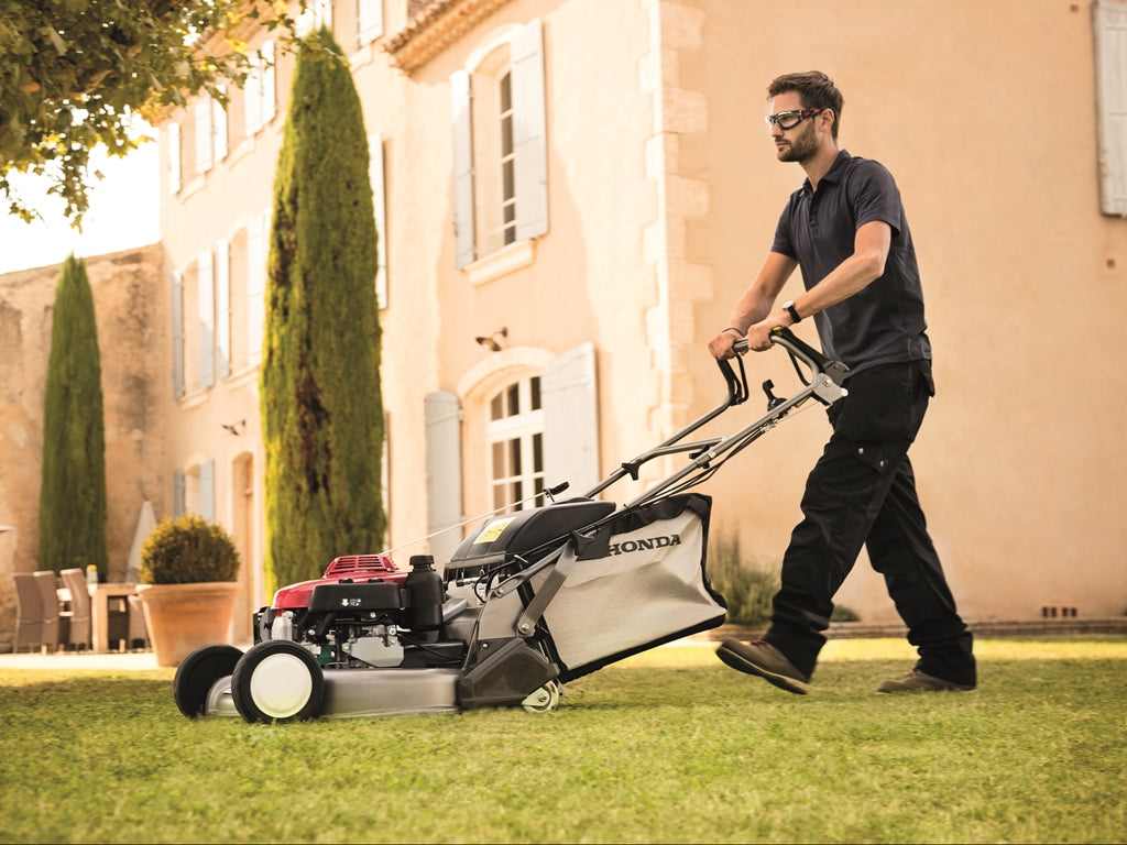 Honda HRD-536 QX Self Drive Roller Mower