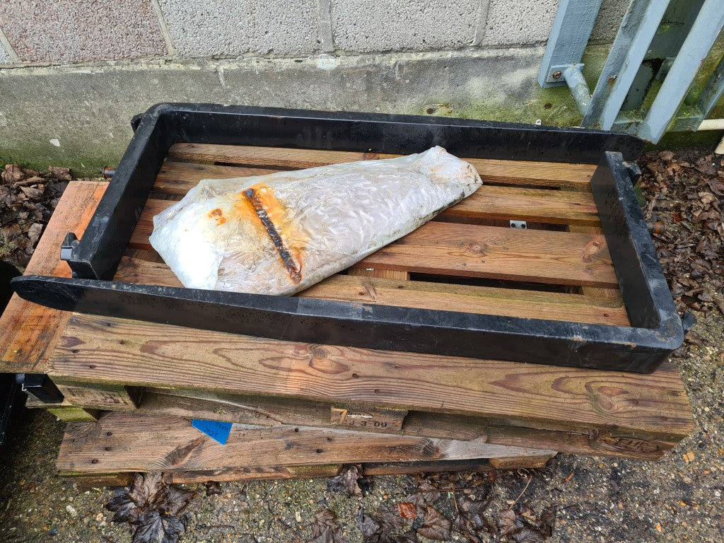 KELLFRI 2.5t 1.2m Pallet Forks cw SMS/TRIMA brackets & Hydr Adj - £1050 +VAT