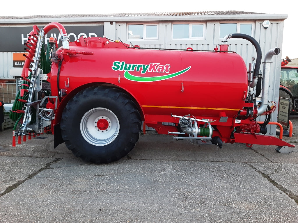SlurryKat 2750G Tanker with 9m Dribble bar - £ 44,000 +vat