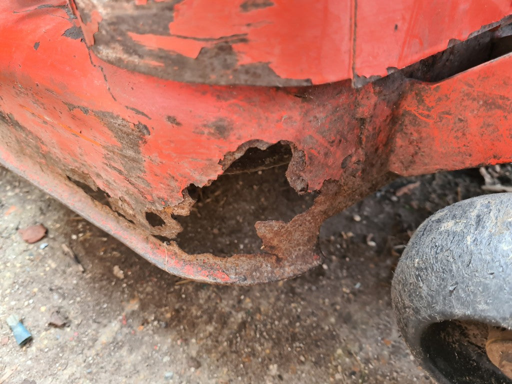 KUBOTA GR2100 Rideon with 48" deck - 1135hrs - POA