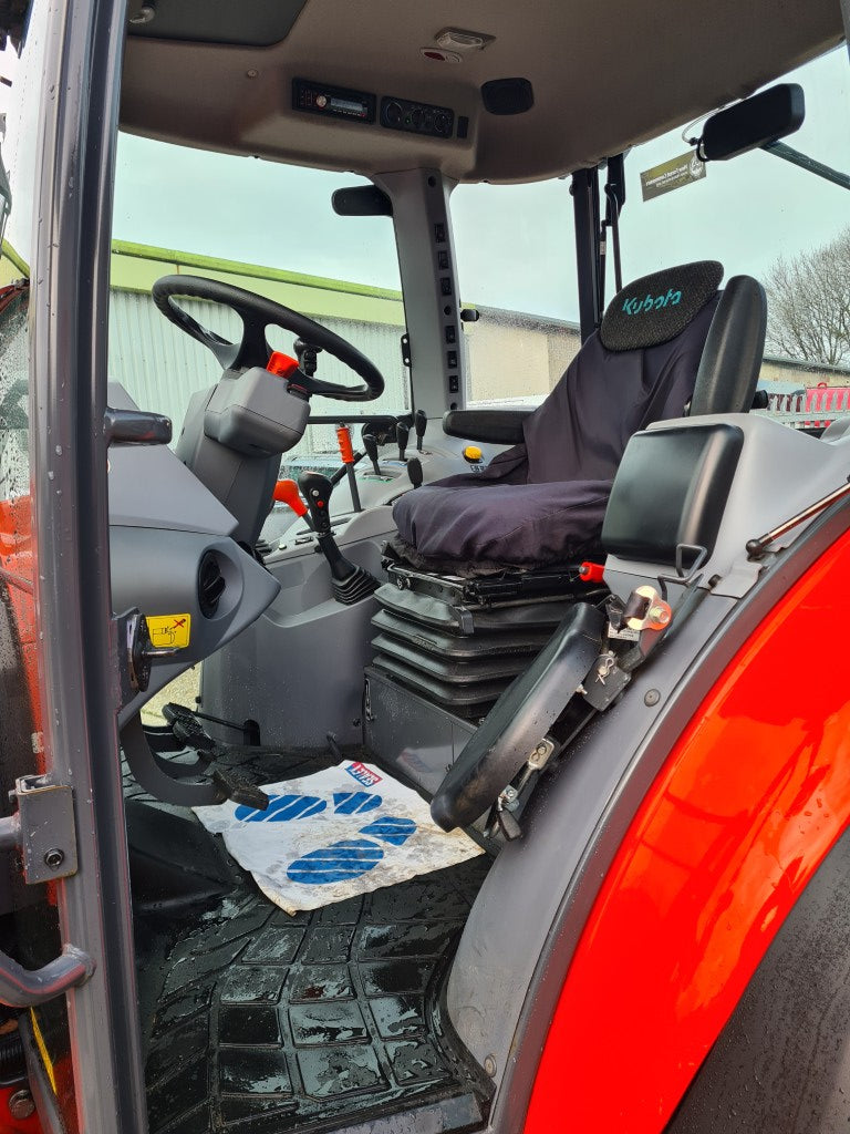 Kubota M4073 74hp Tractor c/w Loader - only 335hrs - £42,200 +vat