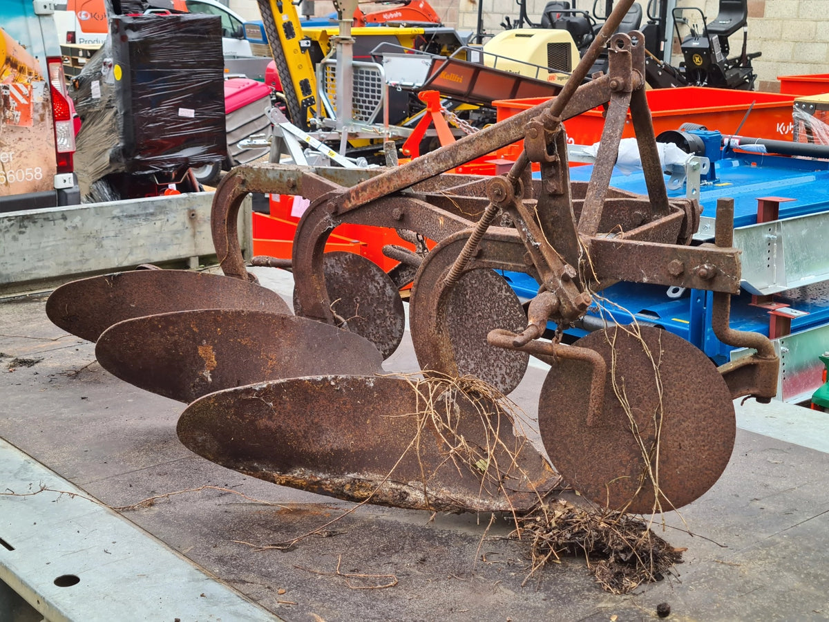 Ferguson 3 Furrow Conventional Plough
