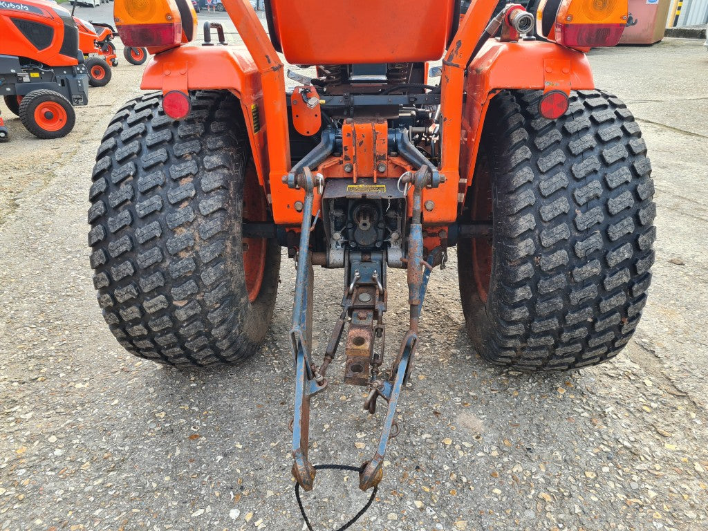 Kubota B1750 4wd HST Compact Tractor