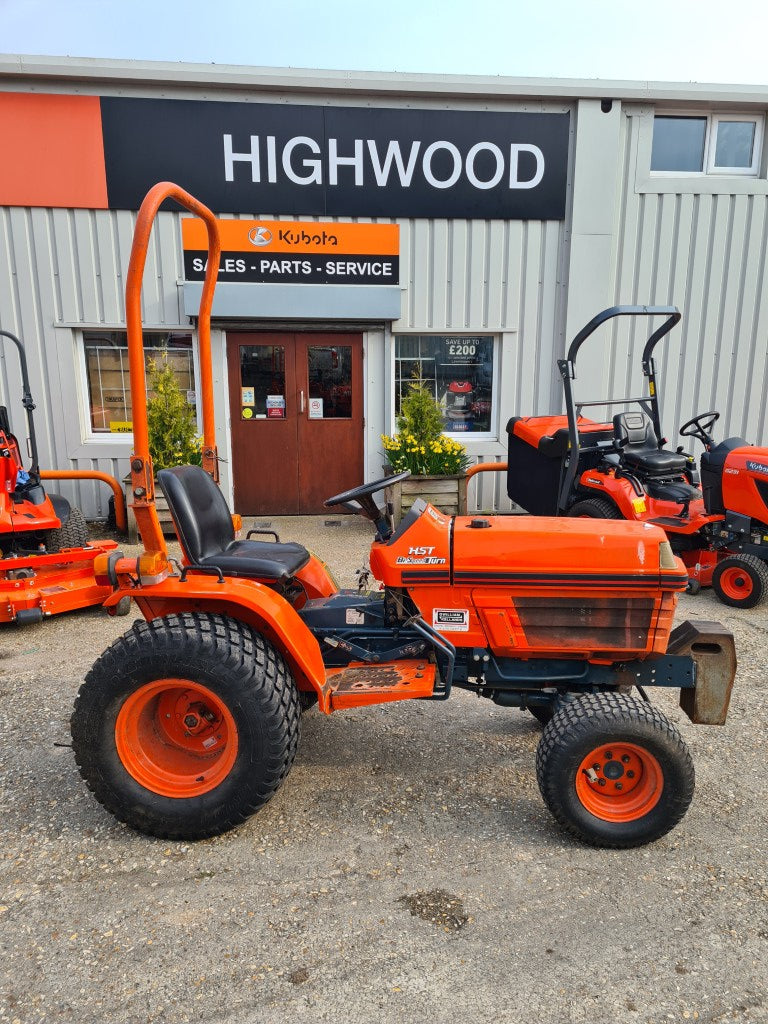 Kubota B1750 4wd HST Compact Tractor