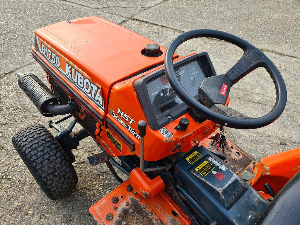 Kubota B1750 4wd HST Compact Tractor