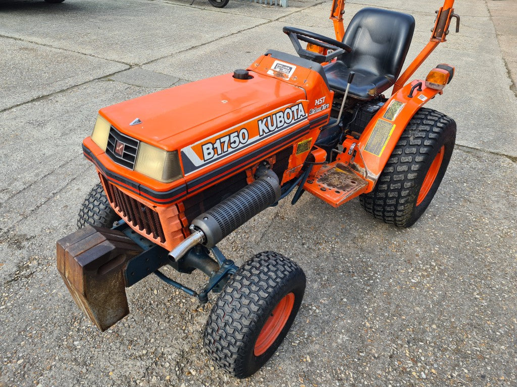 Kubota B1750 4wd HST Compact Tractor