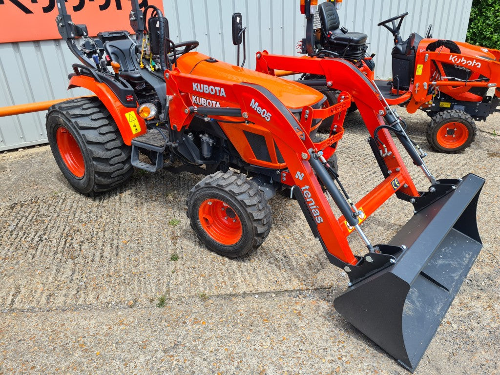 Kubota EK1261 Compact Tractor with Industrial Tyres and Loader