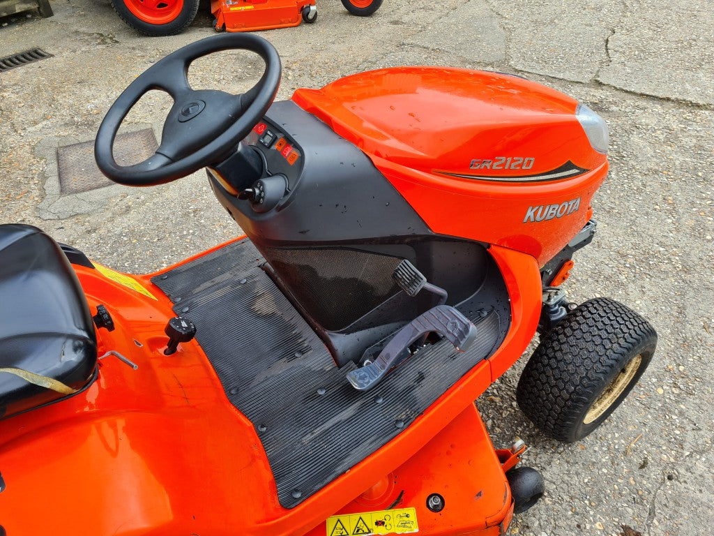 Used GR2120 Rideon Mower with 48" Deck & Collector - 384hrs