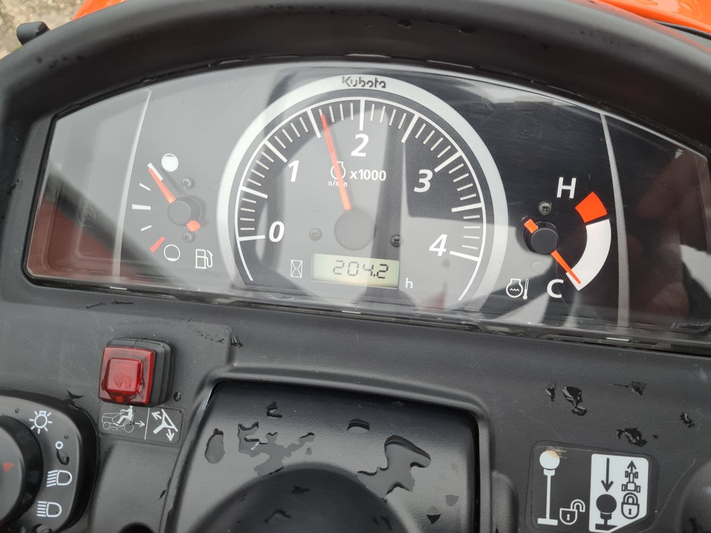 Used KUBOTA G231 LD (Low Dump) 48" Rideon Mower with Collector - 200hrs