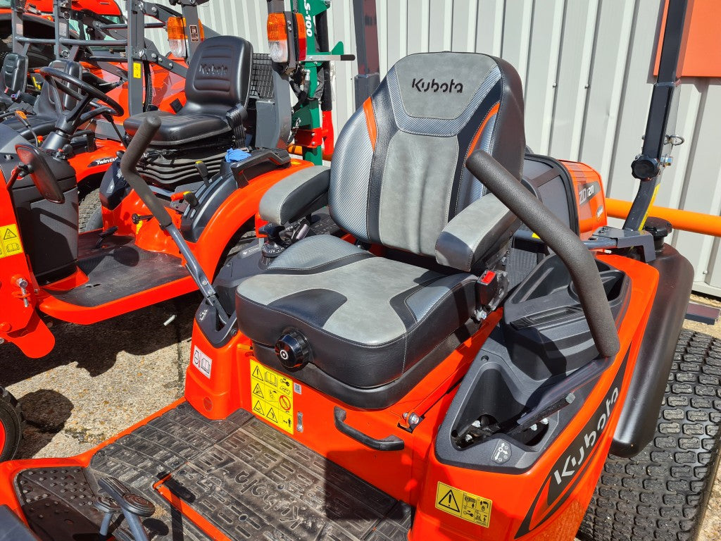 Kubota ZD1211 Zero Turn 24hp Rideon Mower with 60" deck - £17,500 +vat