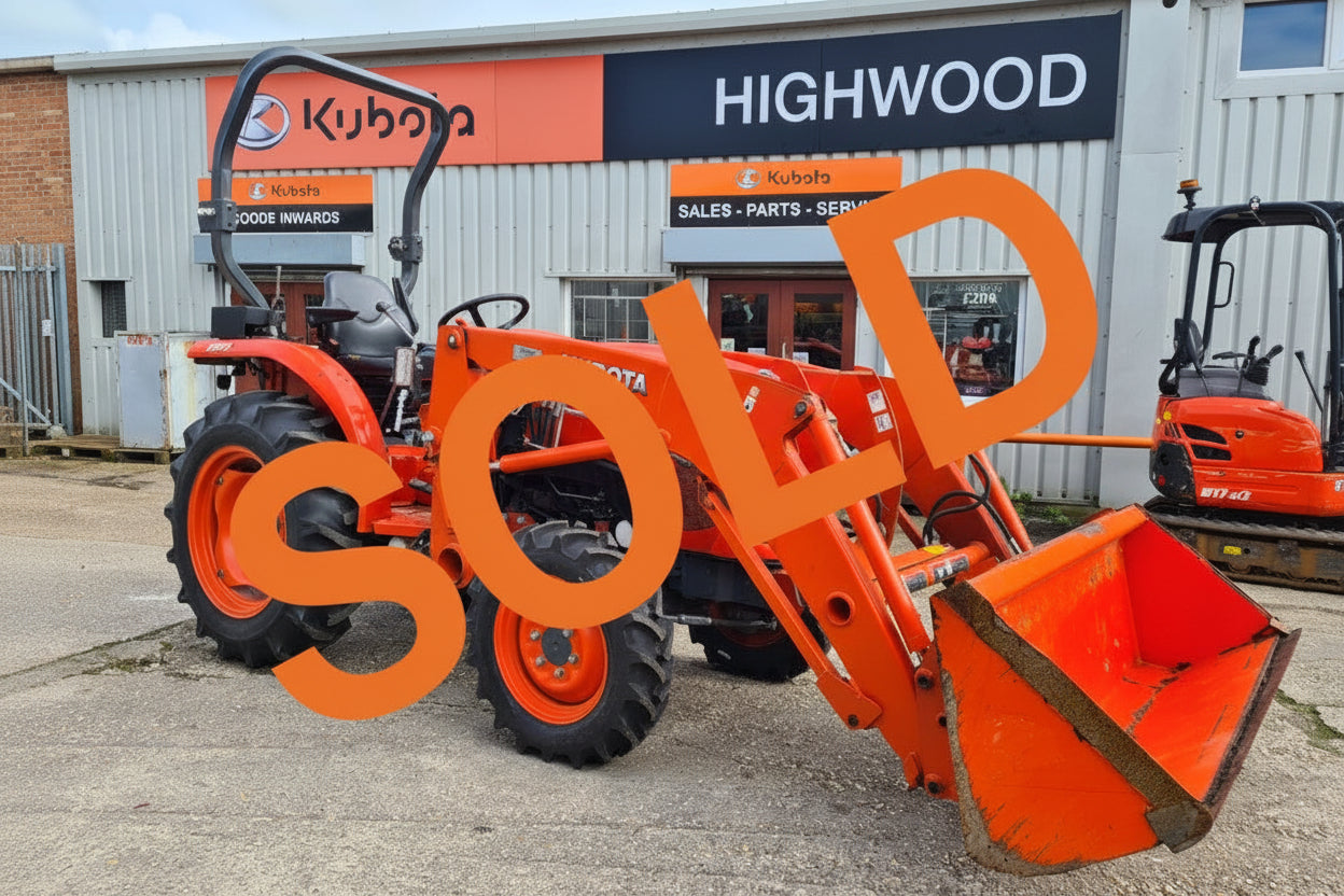 Kubota L1361 36.6hp Compact Tractor - SOLD
