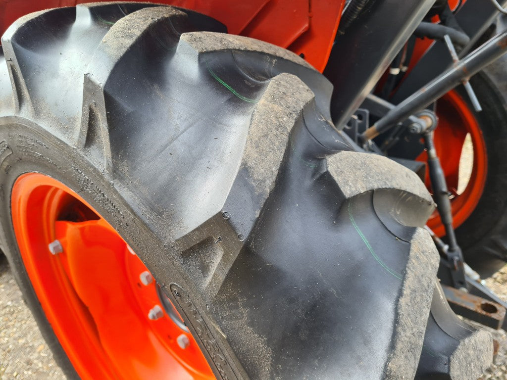 Used Kubota L1361 36.6hp Compact Tractor