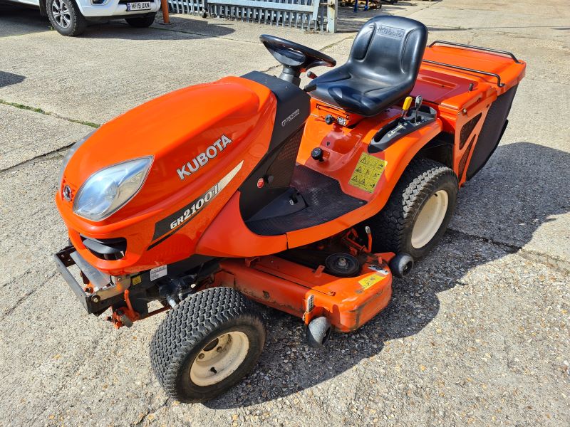 KUBOTA GR2100 Rideon with 48" deck - 873hrs - POA (no VAT)
