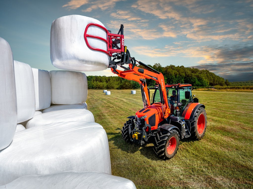Kubota LK2100H Loader with Hydraulic Levelling (for use with Kubota M6002 series)