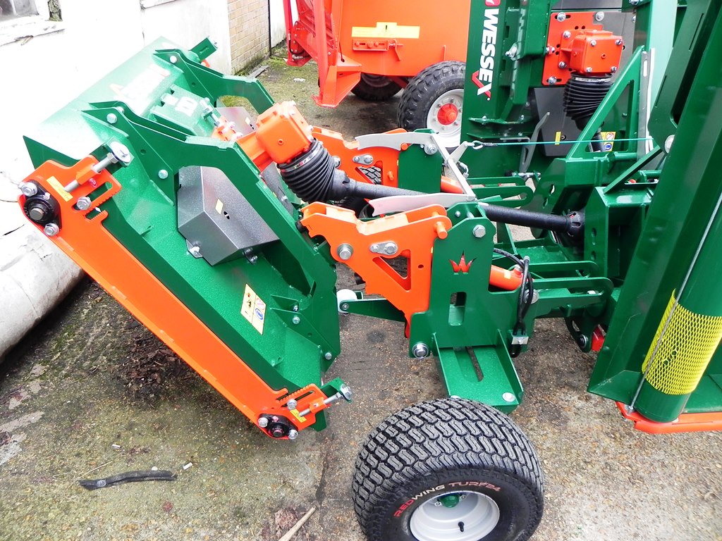 NEW Wessex CRX-320 3.2m Turf Precision Roller Mower