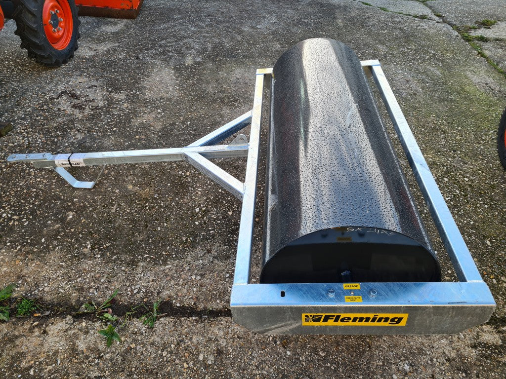NEW Fleming Model 5246 5ft Compact Land Roller