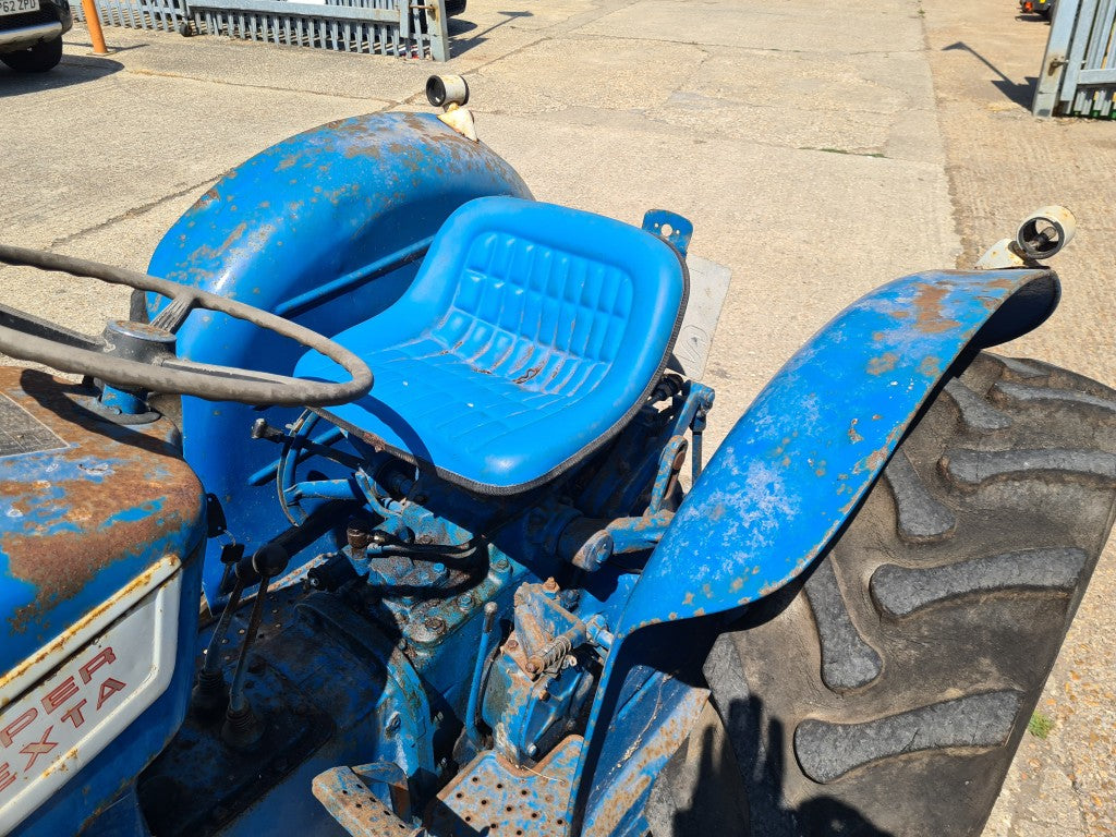 FORD 3000 Super Dexta 2wd tractor