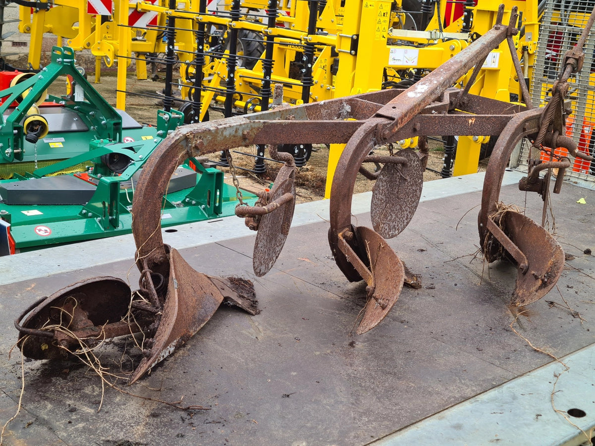 Ferguson 3 Furrow Conventional Plough