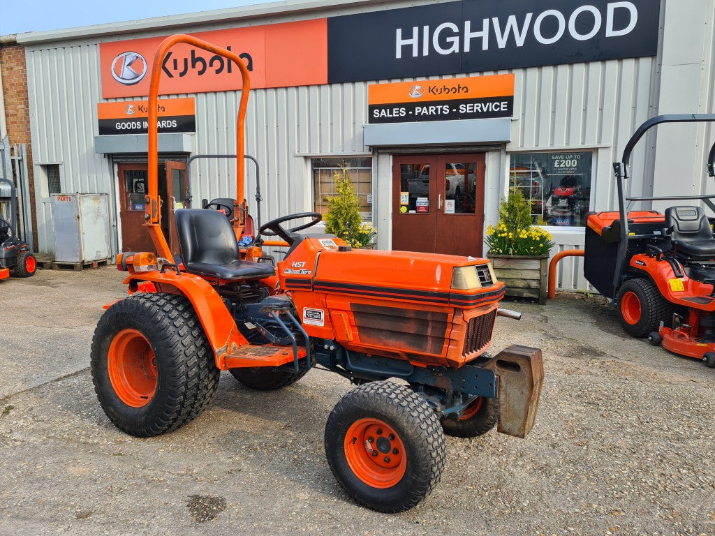 Kubota B1750 4wd HST Compact Tractor