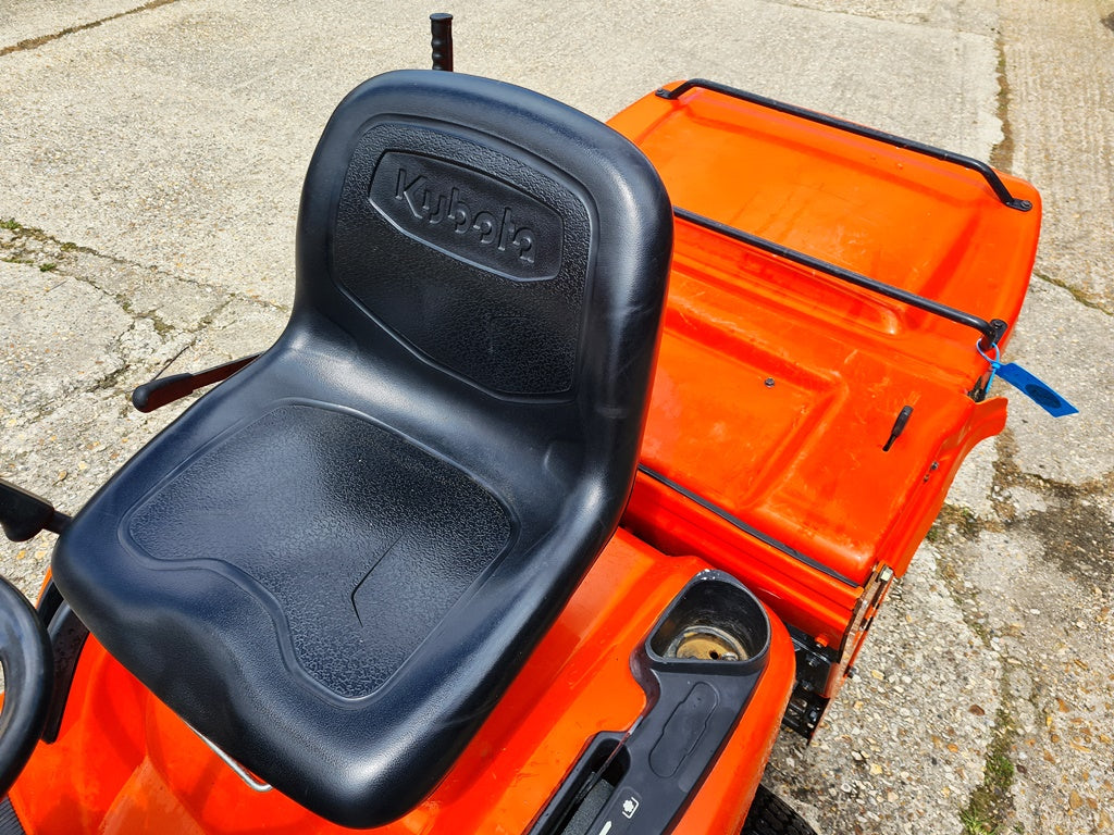 Used Kubota GR1600-II 42" Rideon Mower with Collector