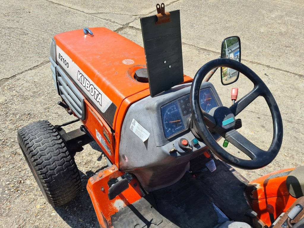 Kubota B2100 Compact Tractor on turf tyres
