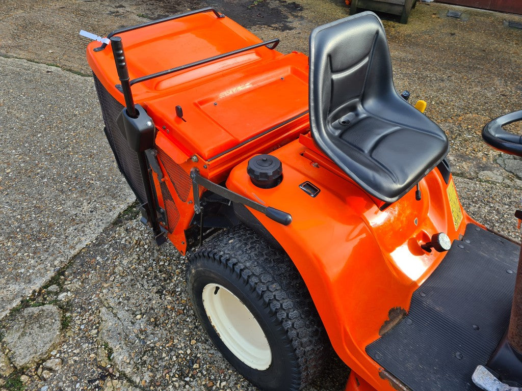 KUBOTA GR2100 Rideon with 48" deck - 1135hrs - POA