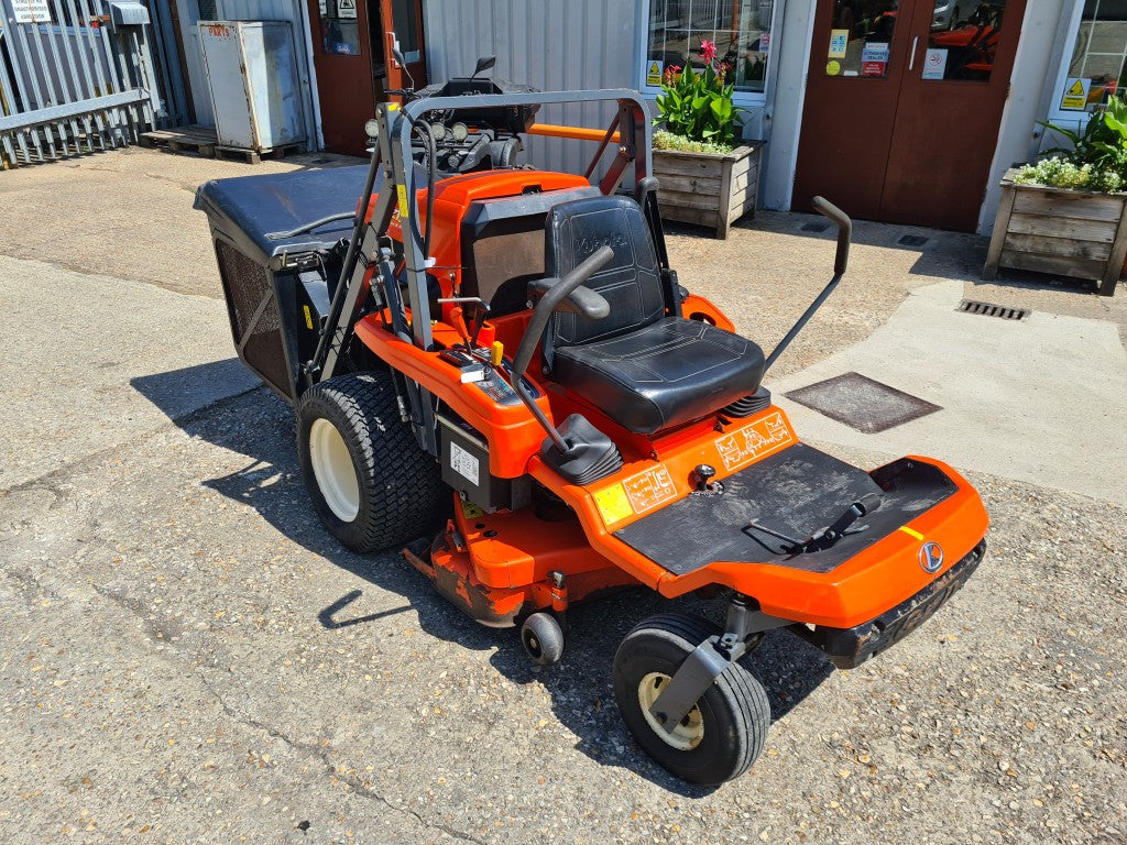 Kubota GZD21 Zero Turn High Dump Rideon Mower
