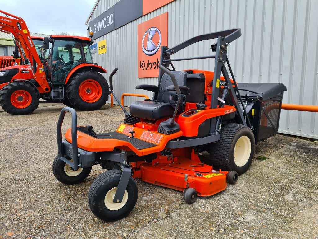Used Kubota GZD21 Zero Turn Rideon Mower