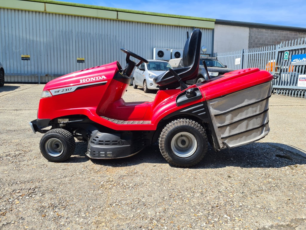 Honda HF2317 HME 36" Ride On Mower