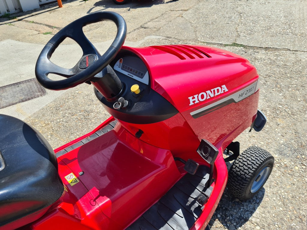 Honda HF2317 HME 36" Ride On Mower
