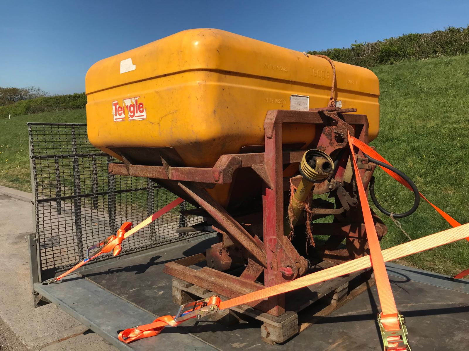 Used Teagle 8040 Twin Disc Fertilizer Spreader