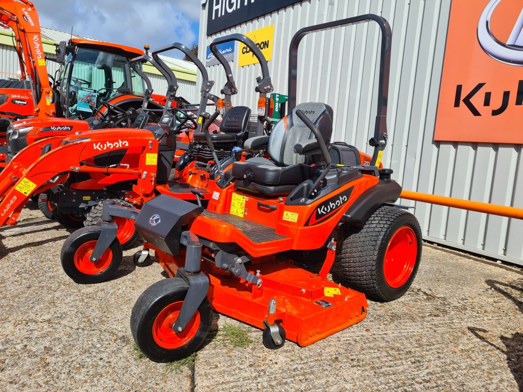 Kubota ZD1211 Zero Turn 24hp Rideon Mower with 60" deck - £17,500 +vat
