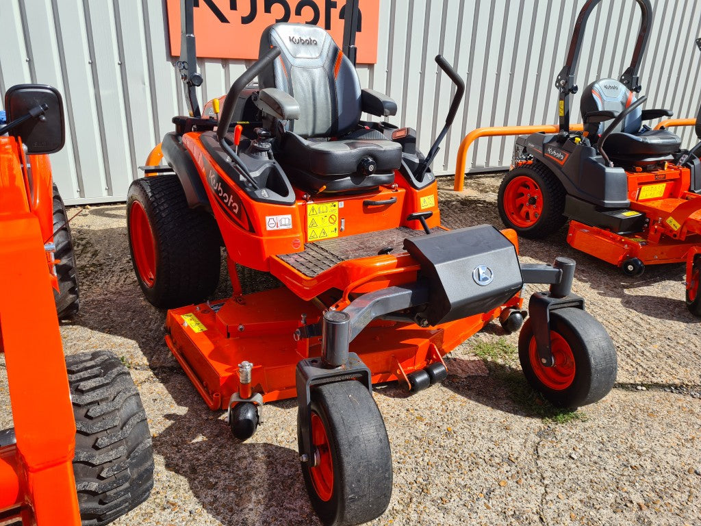 Kubota ZD1211 Zero Turn 24hp Rideon Mower with 60" deck - £17,500 +vat