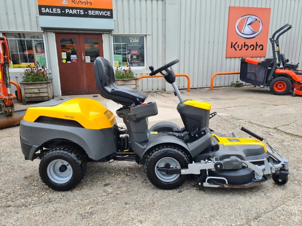 USED Stiga Park 500 Out Front Ride On Mower