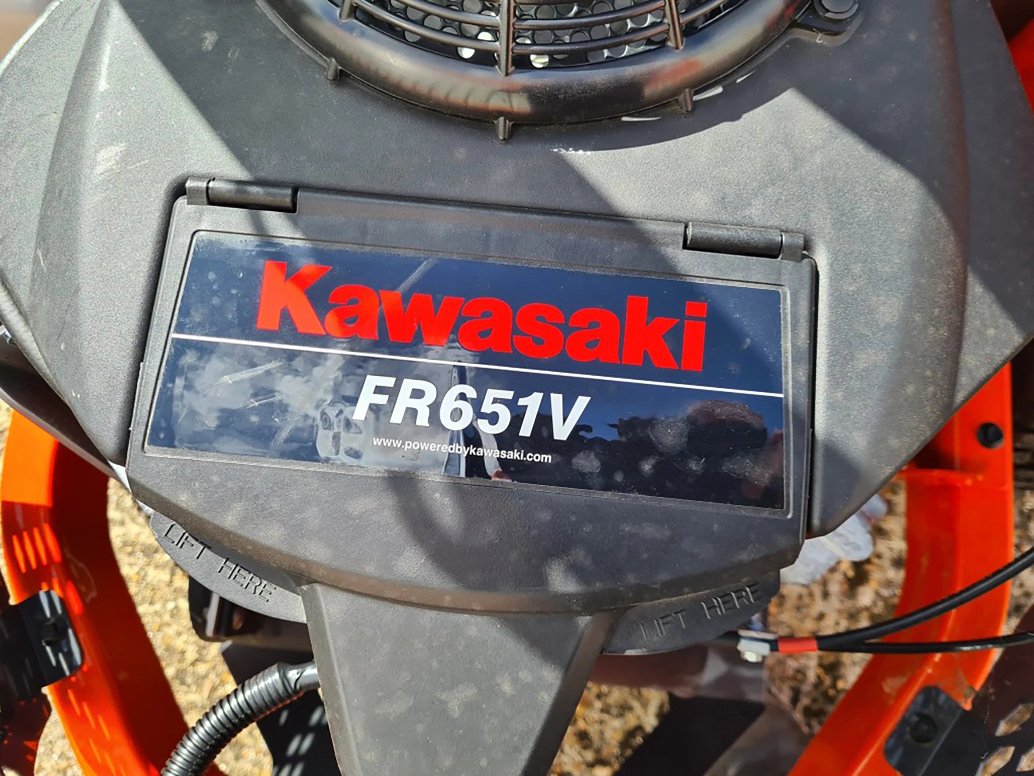 Kubota Z2-481 Zero Turn 21hp 48" Side Discharge Ride On Mower
