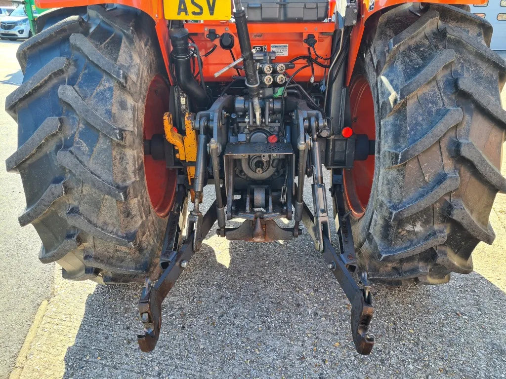 USED Kubota M6040 ROPS 4WD Tractor - SOLD