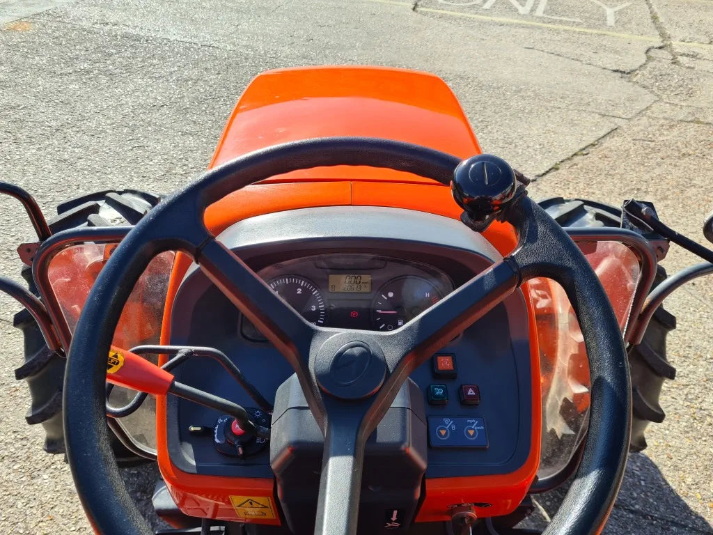 USED Kubota M6040 ROPS 4WD Tractor - SOLD