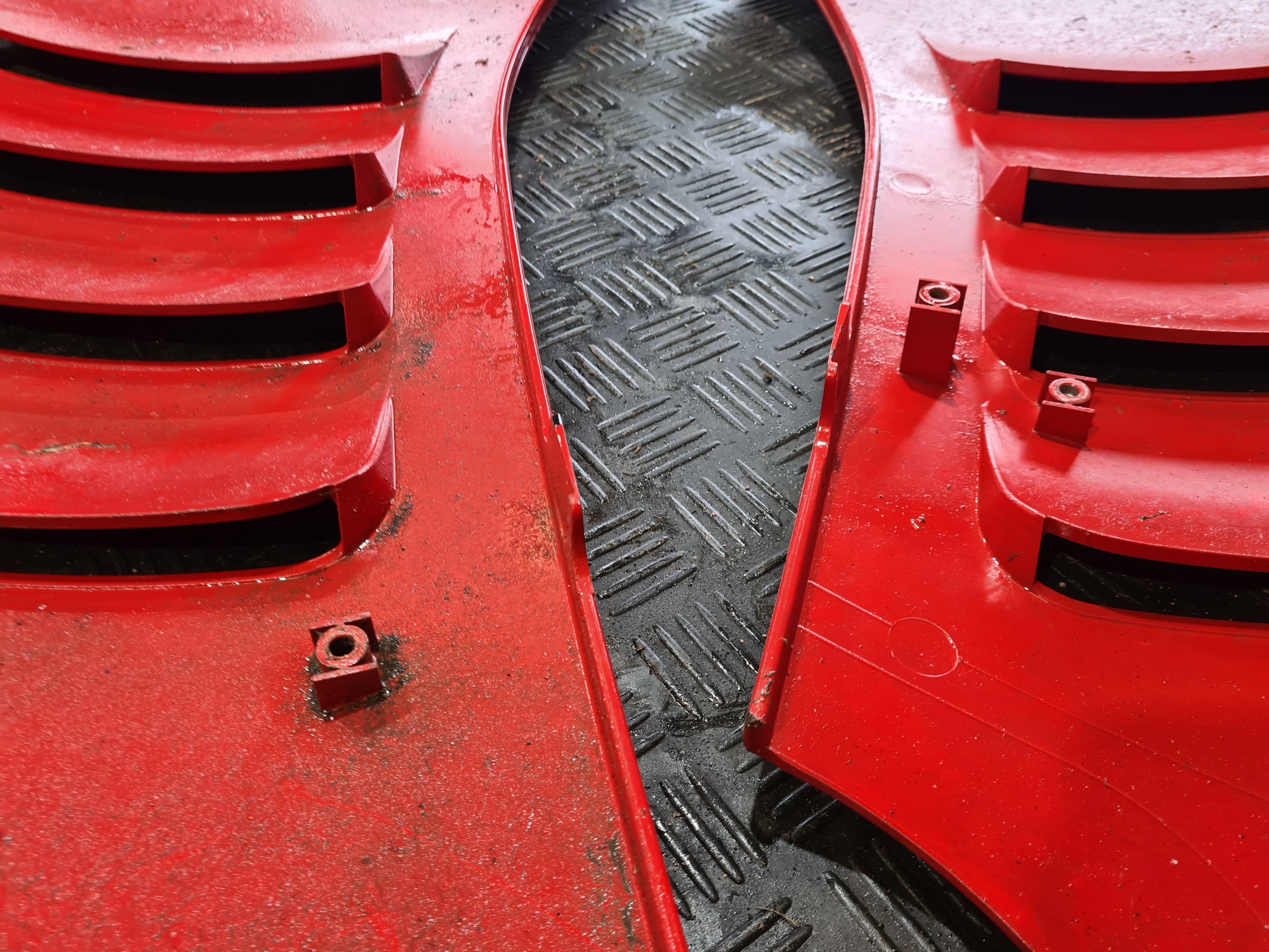 Pair 'B' of MF 6400 6cyl Engine Covers for Tier3 models
