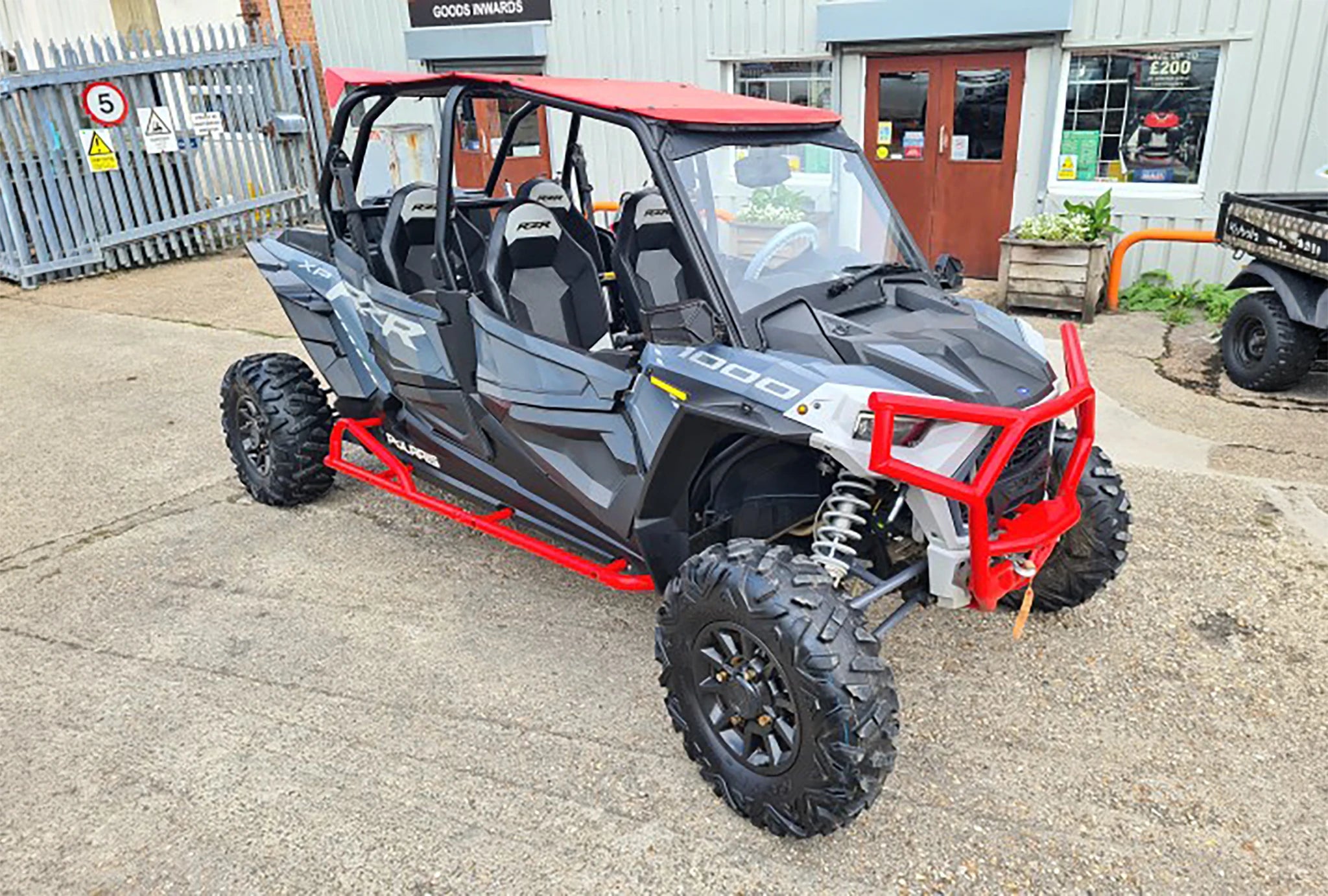 Polaris RZR XP1000 4 seater Sports Utility