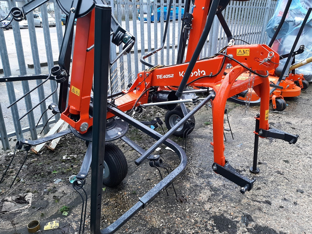KUBOTA TE4052 5.2m Tedder - £5695+VAT