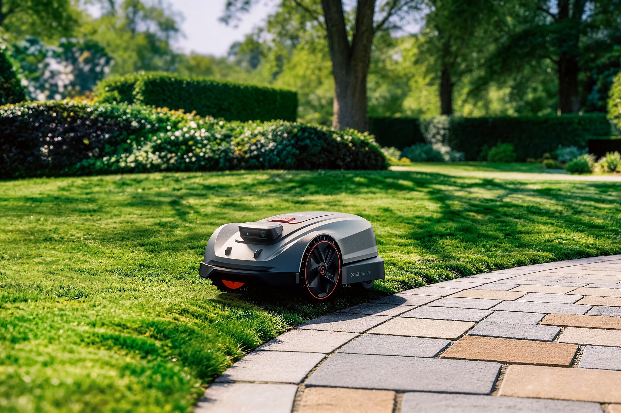 Sunseeker X3 Robotic Mower (800m2 mowing area)