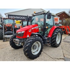 MF 5610 Dyna-4 Tractor - 5300hrs